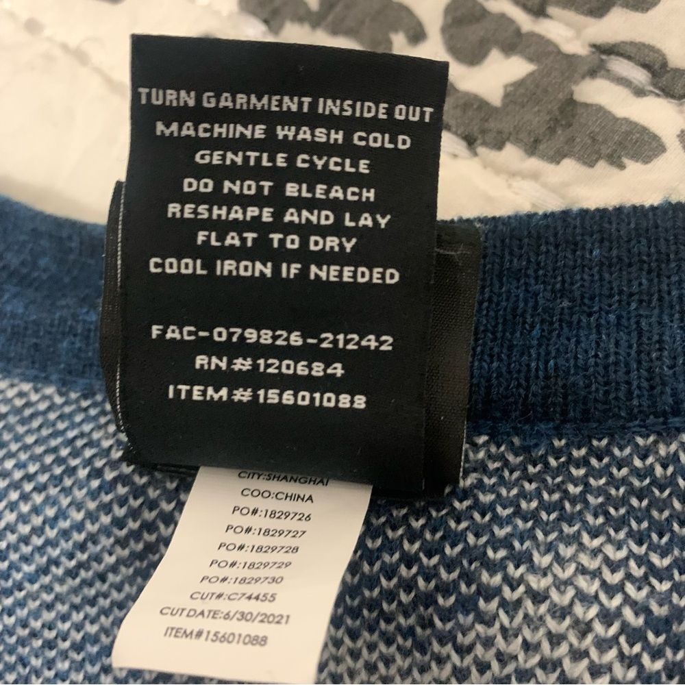 Coraline Laika Stars Open-Front Oversized Acrylic Blue Cardigan Sweater Small - Picture 10 of 10